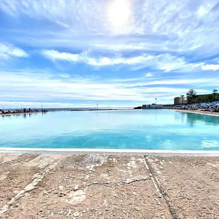 Apartamento Apartamento Freewifi,vistajardin,piscina Agua Salada En